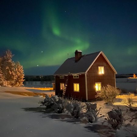 Cozy Home With Lake View-Free Wifi - Free Sauna Överkalix Eksteriør bilde